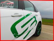 Citroën C3 weiß beklebt mit green envy